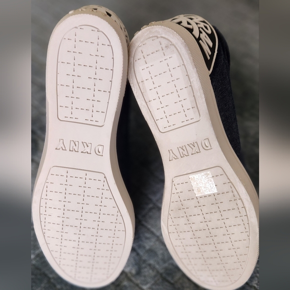 NWOT DKNY Dark Blue Denim Wedge Boots - Picture 4 of 9